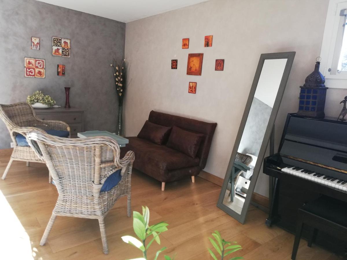 La Goutadou Bed & Breakfast Cabannes Ngoại thất bức ảnh