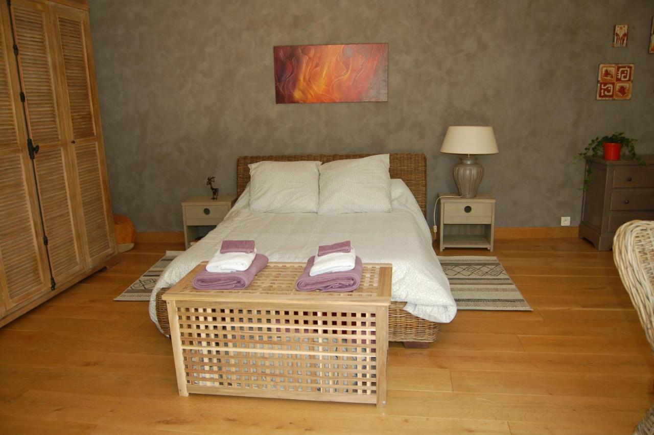 La Goutadou Bed & Breakfast Cabannes Ngoại thất bức ảnh