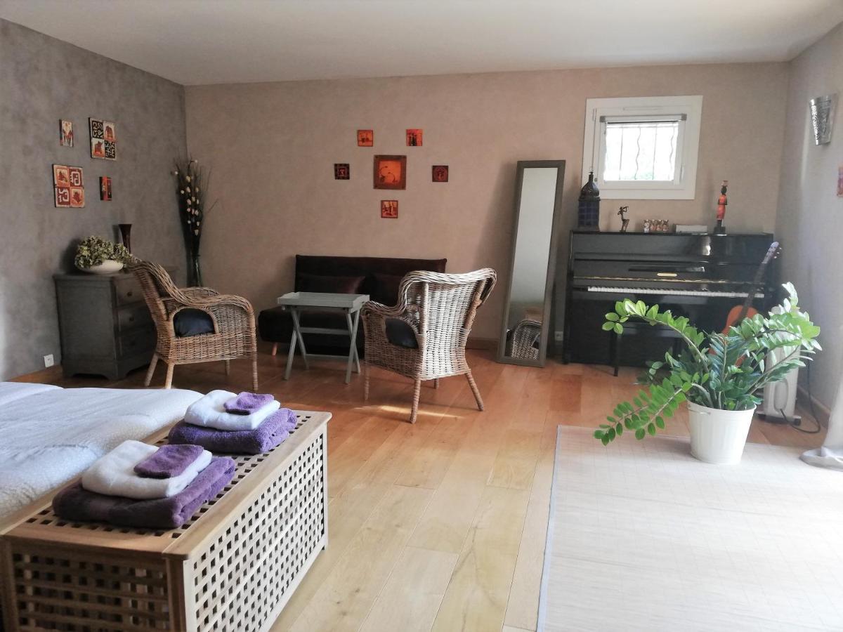 La Goutadou Bed & Breakfast Cabannes Ngoại thất bức ảnh