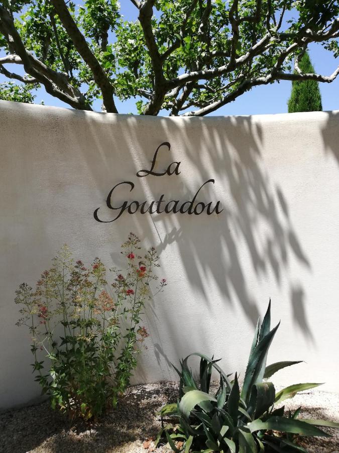 La Goutadou Bed & Breakfast Cabannes Ngoại thất bức ảnh