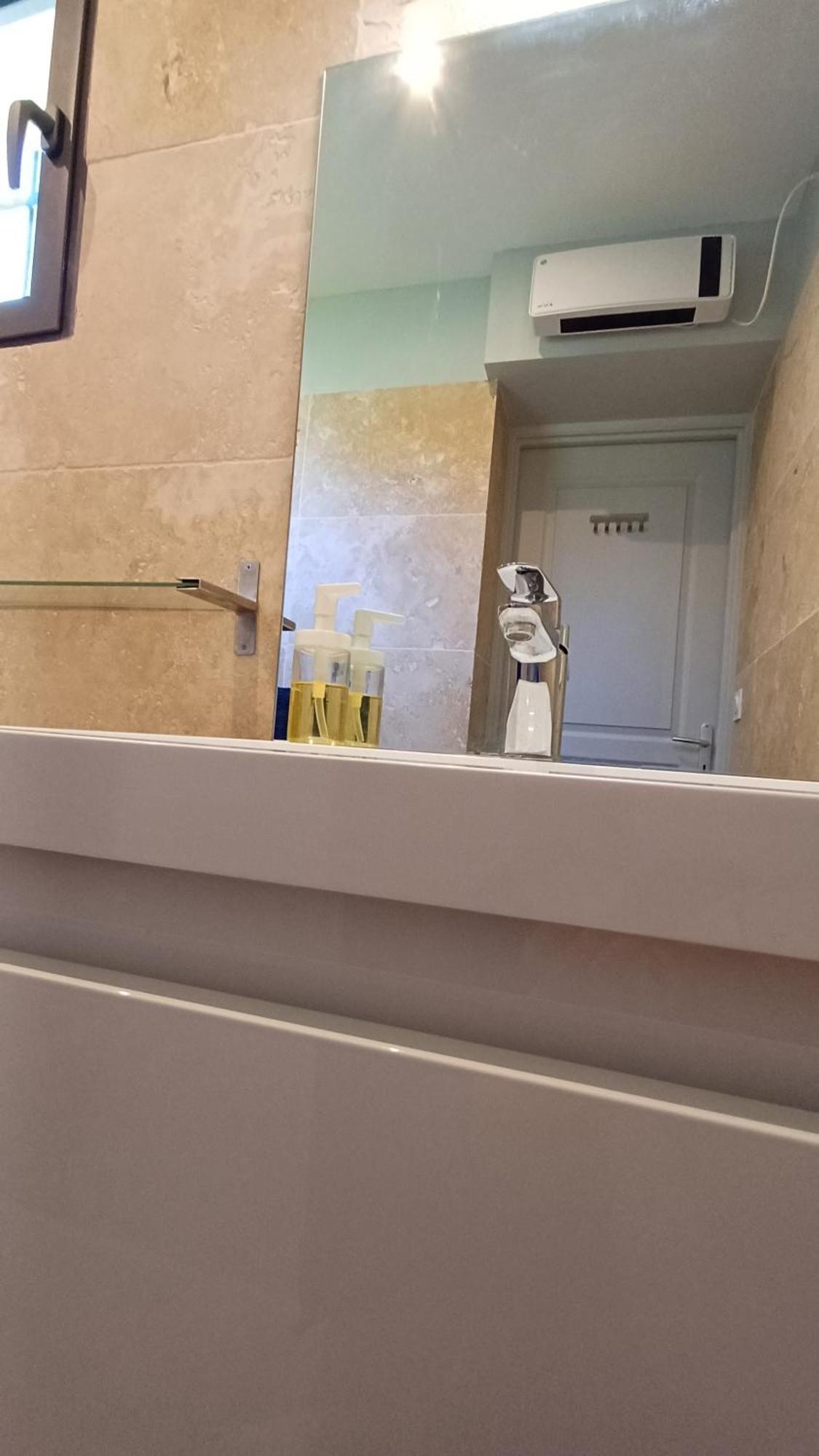 La Goutadou Bed & Breakfast Cabannes Ngoại thất bức ảnh